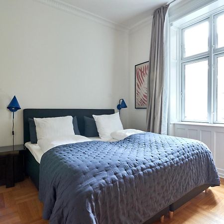 Spacious 3 Bedroom Manor Flat Next To Tivoli Kopenhaga Zewnętrze zdjęcie